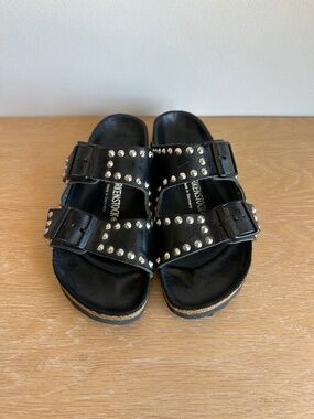 Exclusive Birkenstock Sandals Women 7, Black Leather with Studs, Barely Used